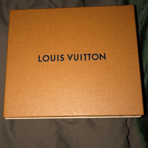 Louis Vuitton Empreinte Leather Key pouch /Cle - Picture 6 of 6